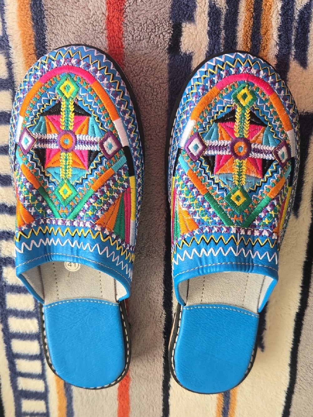 NWT. Moroccan Handmade Soft Leather Embroidered Red Women's Slip-On Moccasins